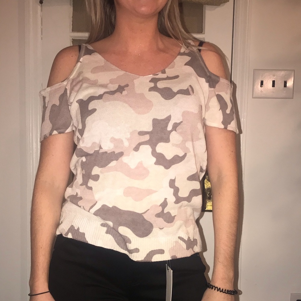 Cutout camo shirt